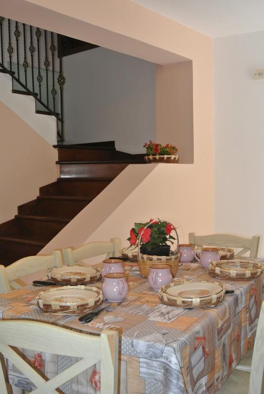 B&B Casa Antonia Trentinara Eksteriør billede