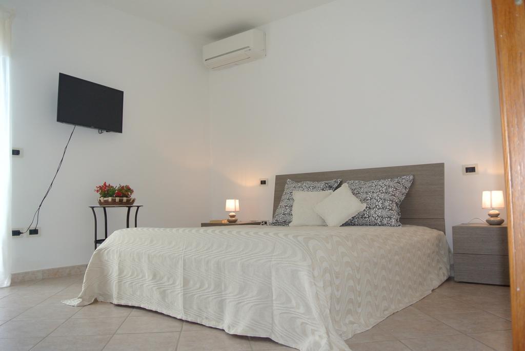 B&B Casa Antonia Trentinara Eksteriør billede
